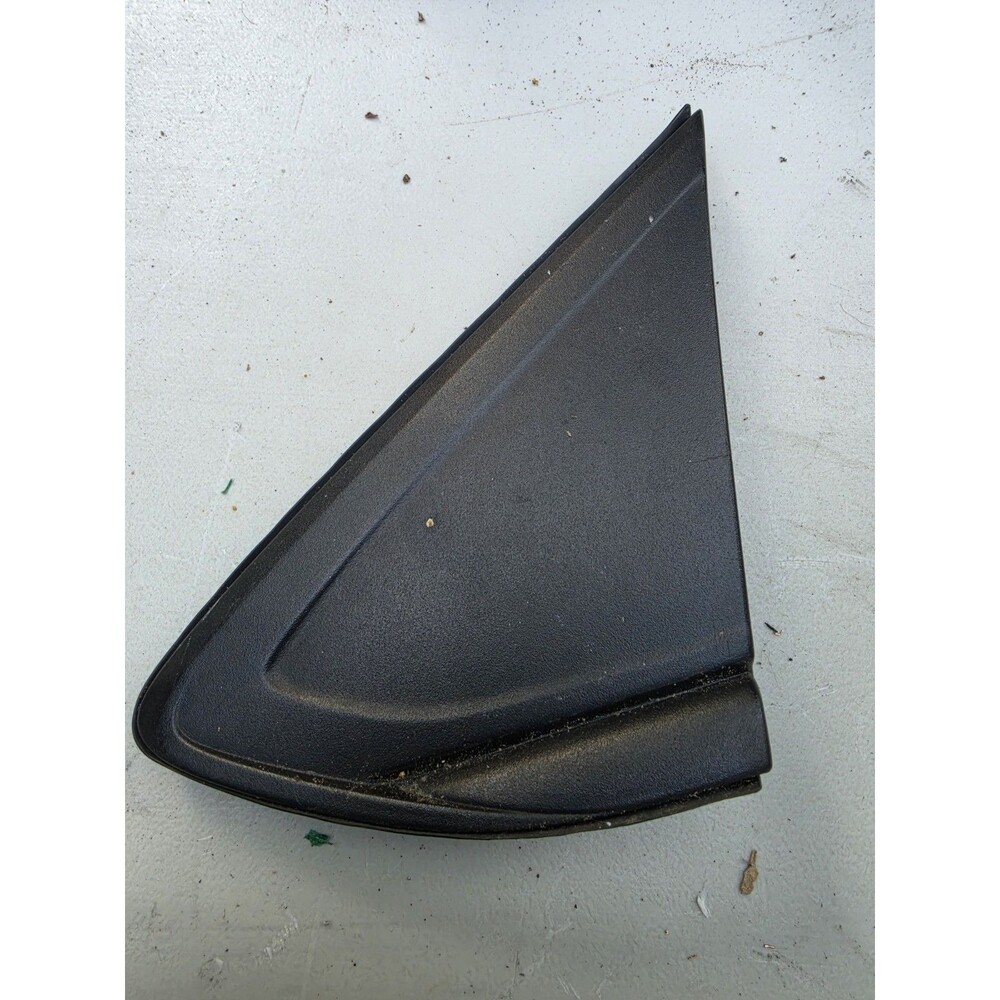 2016-2022 CHEVROLET SPARK FRONT RIGHT PASSENGER SIDE CORNER TRIM MOLDING OEM